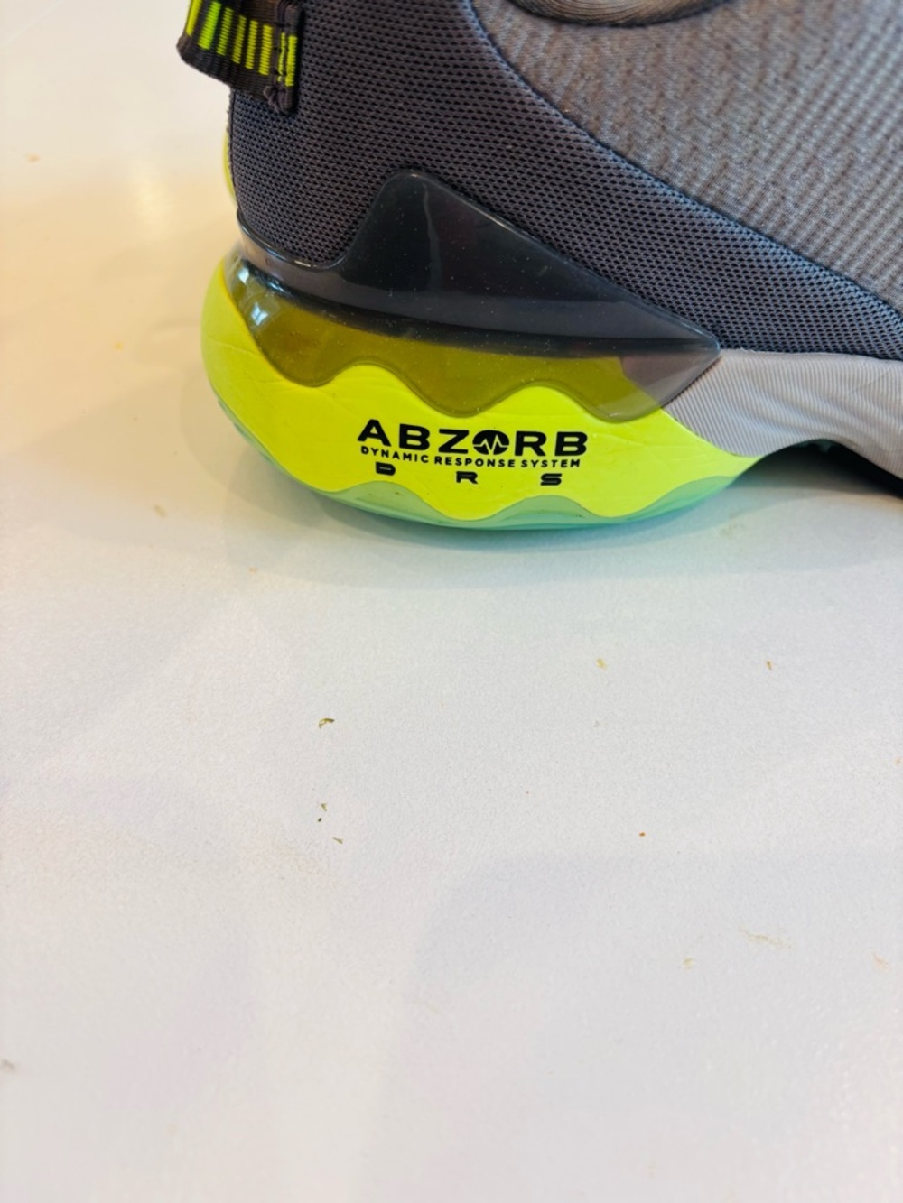 New Balance Fuelcell ABZORB Running Shoes Men’s size 12 Gray Volt Athletic Shoes - Picture 8 of 11